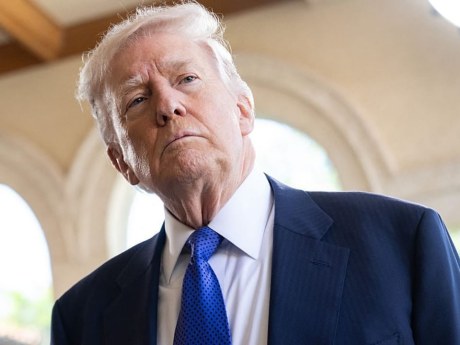 Трамп підписав закон про «пекельні санкції» проти Росії та Ірану