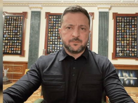 Зеленський попередив авіакомпанії: небо росії стає небезпечним