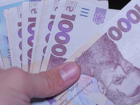 Грошова допомога у вересні: виплати до 19 400 грн і щомісячна підтримка