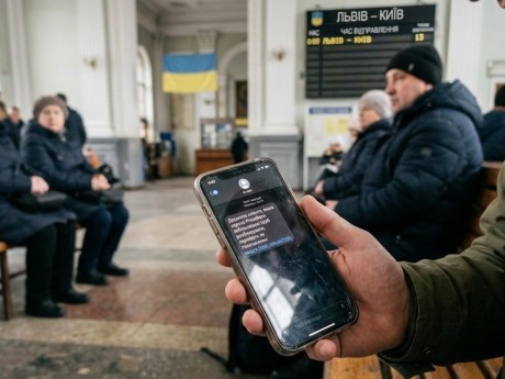 Суд відмовив ПриватБанку у стягненні 94 тисяч грн через SIM-шахрайство