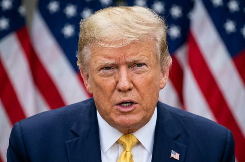Дивні фото Трампа здивували